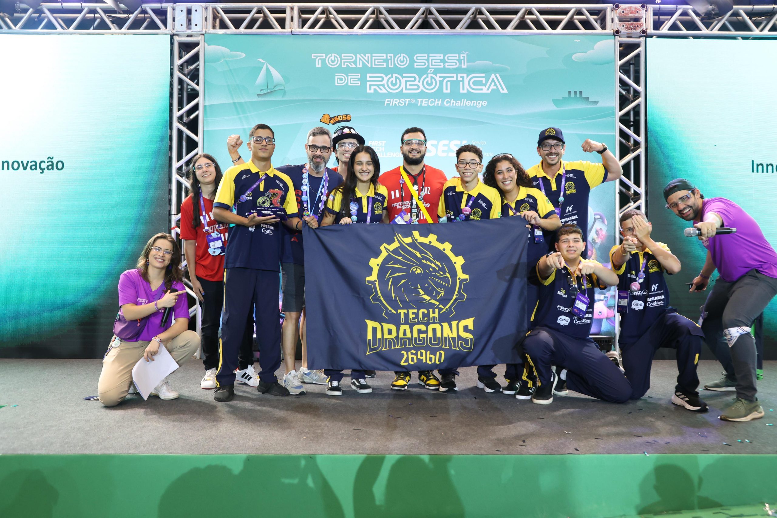 Alunos do Sesi de Cachoeiro vão representar o Brasil em torneio internacional de robótica no México